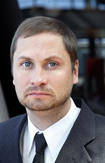 Henrik_Arnstad_150x233